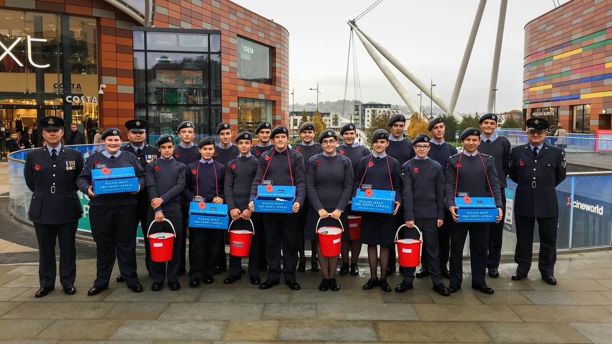 Left or right side? Wondering where to wear your poppy on your uniform for #PoppyAppeal? 

The answer is on the RIGHT side in the equivalent position of the No. 1 jacket pocket. Only if you are carrying a drum or banner on parade can the poppy can be worn on the left side.