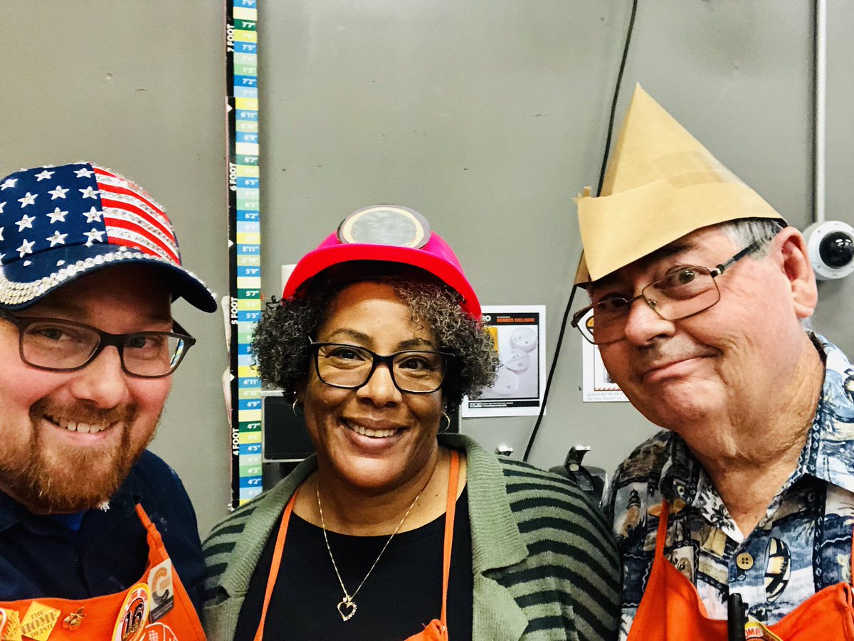 hdmike80's tweet photo. 🤠Crazy Hat Day at 8951 Rowlett! Started off the day with an excellent C-Top PK! 🎩 🧢 #SWBEST @tavares_gabe https://t.co/tJoIYlVYVy