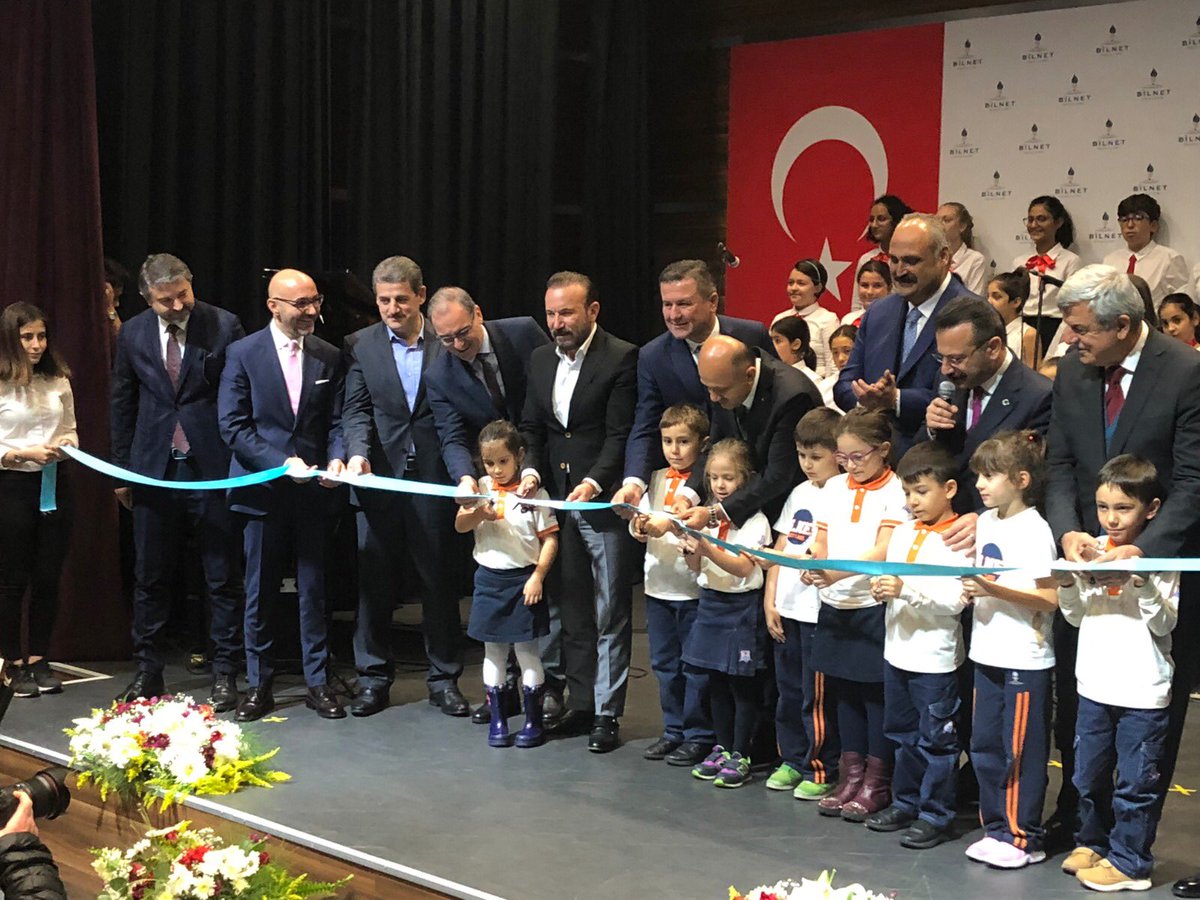 Bugün Bilnet Okulları Kocaeli Kampüsü resmi açılışını yaparak resmen Kocaeli ye merhaba dedi. Açılışta bizi onurlandıran başta Kocaeli Valimiz Sn Hüseyin Aksoy, Fikri Işık Bakanımız, Büyükşehir Belediye Başkanımız olmak üzere tüm protokole ve değerli velilerimize teşekkür ederim.