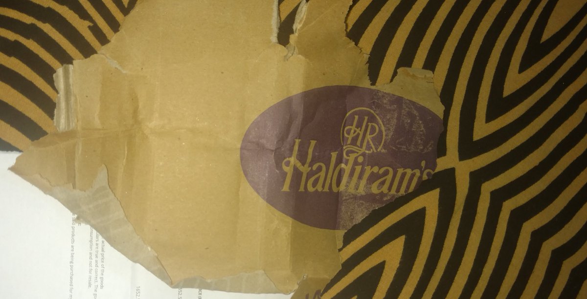 I didn't know <a href="/Paytm/">Paytm</a> <a href="/PaytmMall/">Paytm Mall</a> uses <a href="/NagpurHaldirams/">Haldirams</a> for packaging. Also Old watch model (check Dial. FASTRACK 6112SM01, 
got DE469 Expected DE470 bit.ly/2EN3nbf). So returned, got refund. <a href="/Paytmcare/">Paytm Care</a> #Bad #Packaging #Paytm