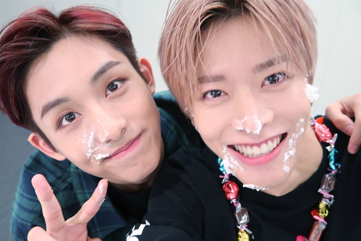 shiningm0m3nt's tweet image. GIVEAWAY TIME!!

DALAM RANGKA MERAYAKAN ULANG TAHUN YUWIN DAN #Regular3rdWin MUGI MAU BAGI-BAGI PULSA 10K NIH BUAT 2 ORANG

Syarat : 🌱RT tweet ini
🌱banjiri tweet birthday yuwin dgn rep positive! (Ss jgn lp) 

Close : 1 November
Flop? Jalan terooss
Yang mau mutualan hayuk