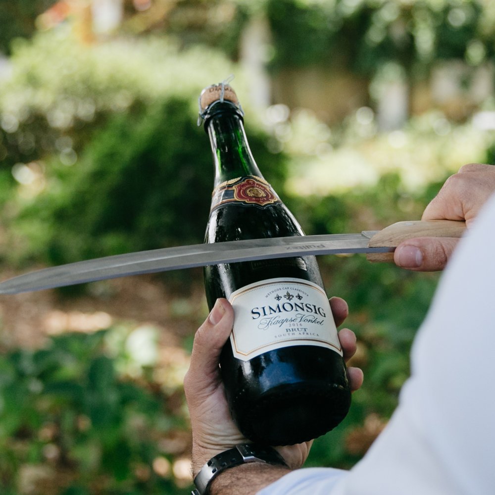 SimonsigWines's tweet photo. Only one more week until our next First Fizzday ๐
Tag your friends, bring the family and ease into summer with a sunset celebration of good food, great wine and awesome company!
#sipSimonsig #firstFizz #winelovers #visitWinelands https://t.co/YG9xB7Vq0V