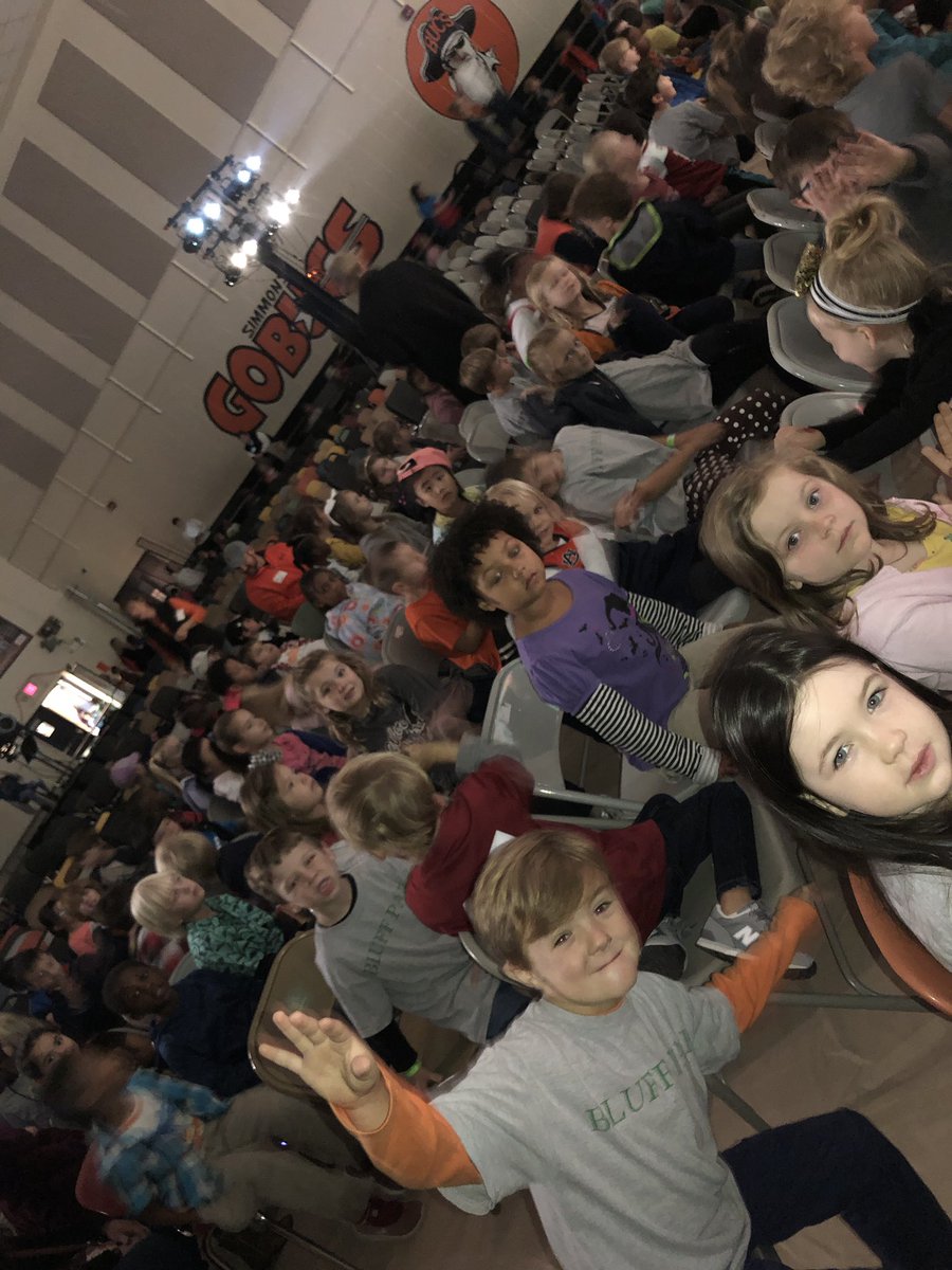 K_BPES's tweet photo. We loved Aladdin Jr. @simmonsbucs today! Awesome job everyone! @K_BPES https://t.co/UDex5ByhRO