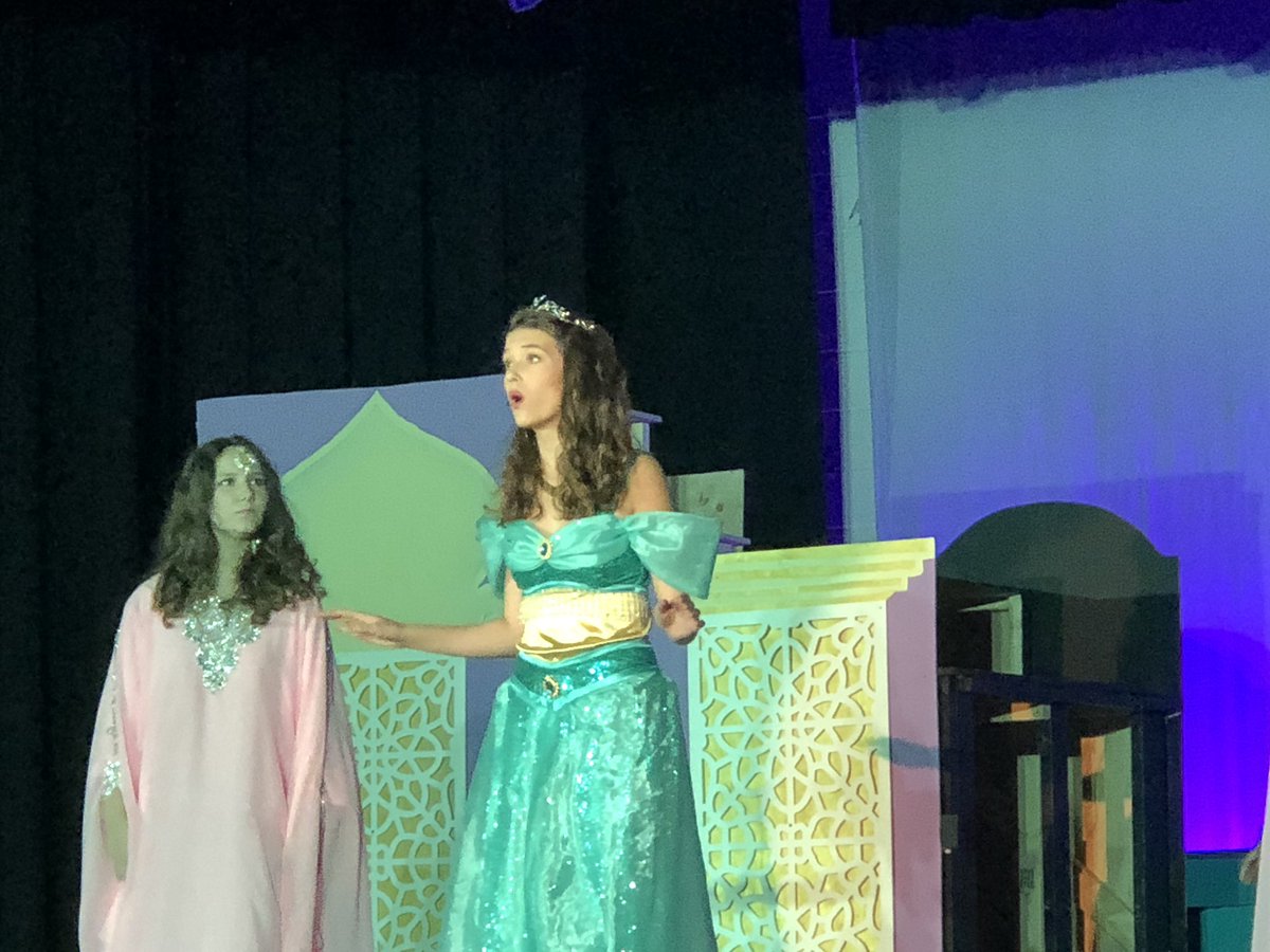 K_BPES's tweet photo. We loved Aladdin Jr. @simmonsbucs today! Awesome job everyone! @K_BPES https://t.co/UDex5ByhRO