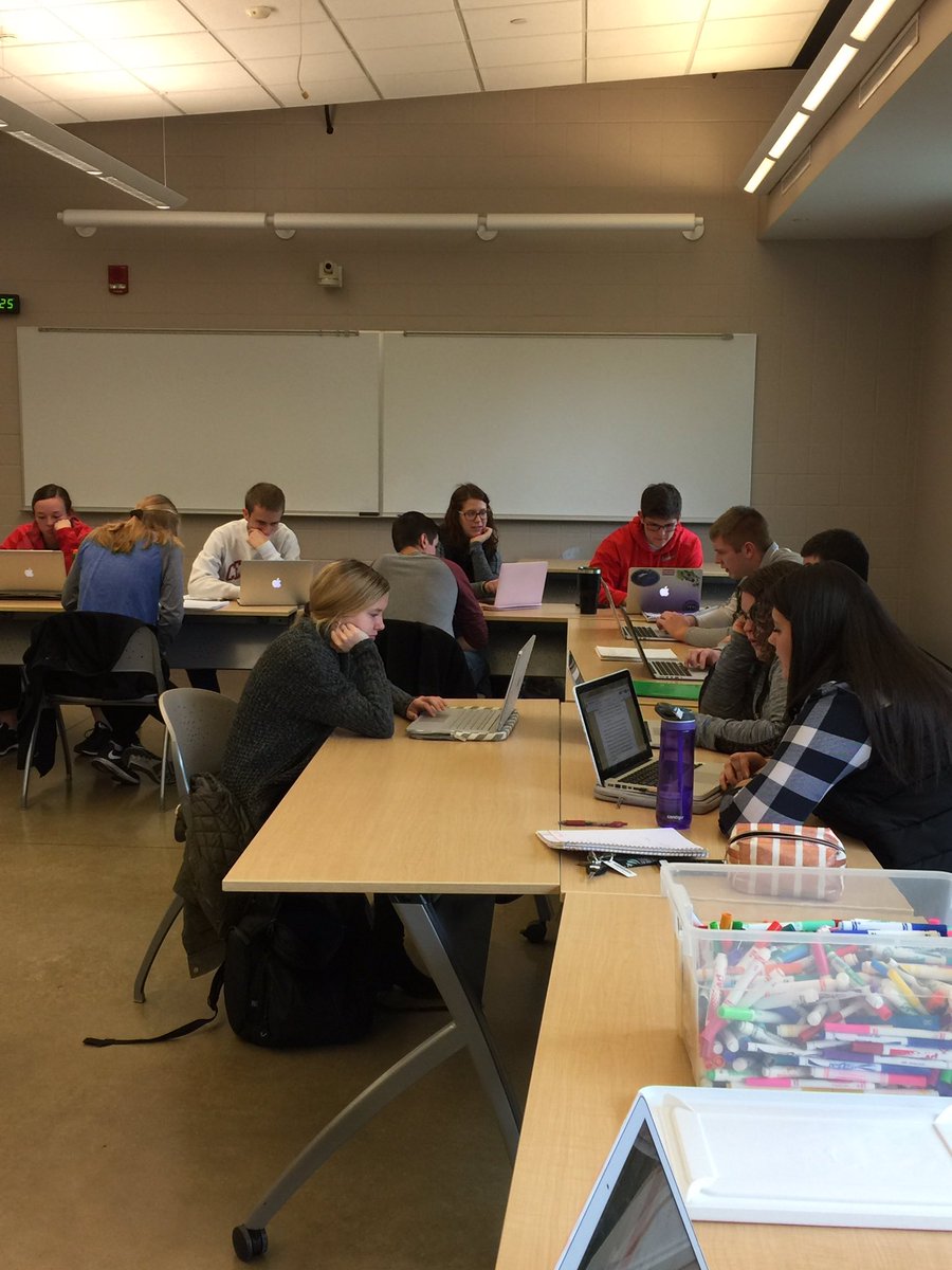 CentralCollEd's tweet image. Central EDUC pre-service teachers working in PLC’s to explore evidence-based classroom management &amp;amp; instructional strategies.