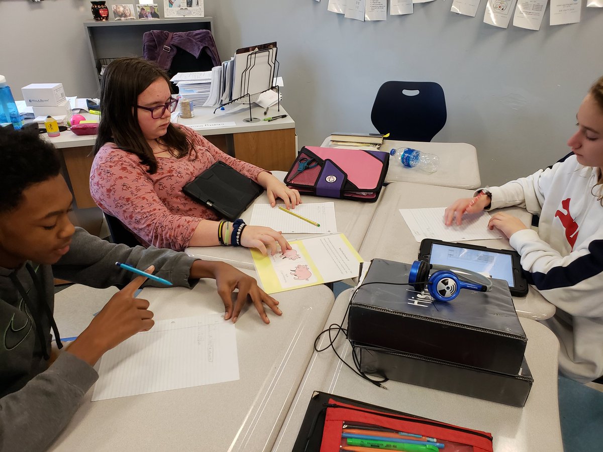 williamsgtms's tweet image. Tackling real-world practical problems! How many muffins can I make with a list of ingredients and a muffin pan?🤔 How many cups of pig food should I leave the pet sitter while I&apos;m on vacation for a week? 🐷🐖 How much am I spending on my dogs each time I give them a treat?🐕🐶