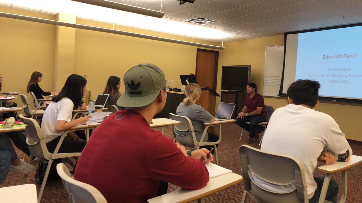 Eduardo Pérez ('89, International Affairs and Political Science), is a co-founder and managing partner of <a href="/pm3agency/">PM3 Agency</a> in Atlanta, spoke to Sindy Chapa's Account Planning class yesterday. Eduardo also serves on the leadership boards for CCI and @fsuhmc. Thank you, Eduardo!