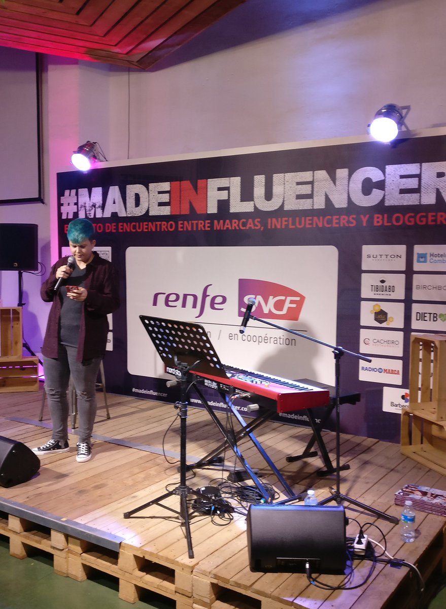 Aprendiendo de <a href="/BelenaGaynor/">BelenaGaynor</a> 😍😍😍 Una crack!! #madeinfluencer