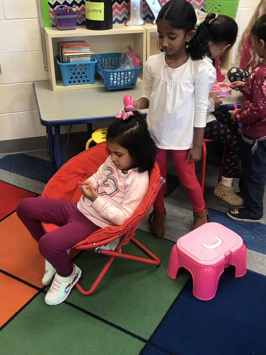 Amanda Summers tweet media