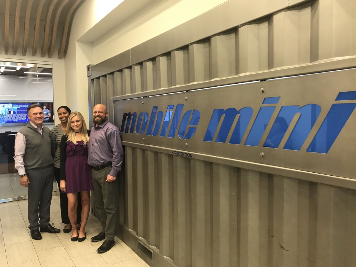 chrysalisaz's tweet photo. The team at @MobileMini are awesome humans and also passionate about the causes they get involved with. Thank you for wearing purple in October and especially for being our @DODVaz presenting sponsor once again! #dvam https://t.co/n0F5MGUCH9