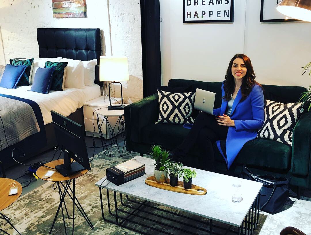 Mozer_Winning's tweet image. Team @LOFT on their final training session and Alison is sitting in their ’client design solution’ #mockpresenting #clientinteraction #sampledesign #designstudio #nailedit #winning