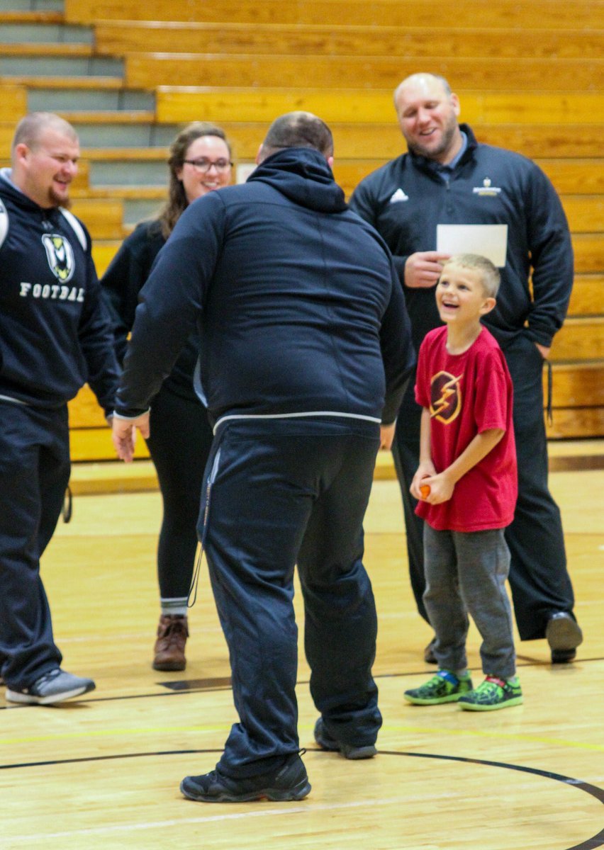 tmann_72's tweet photo. It’s more than just football #SHIELD #Family https://t.co/Py14MWeAni