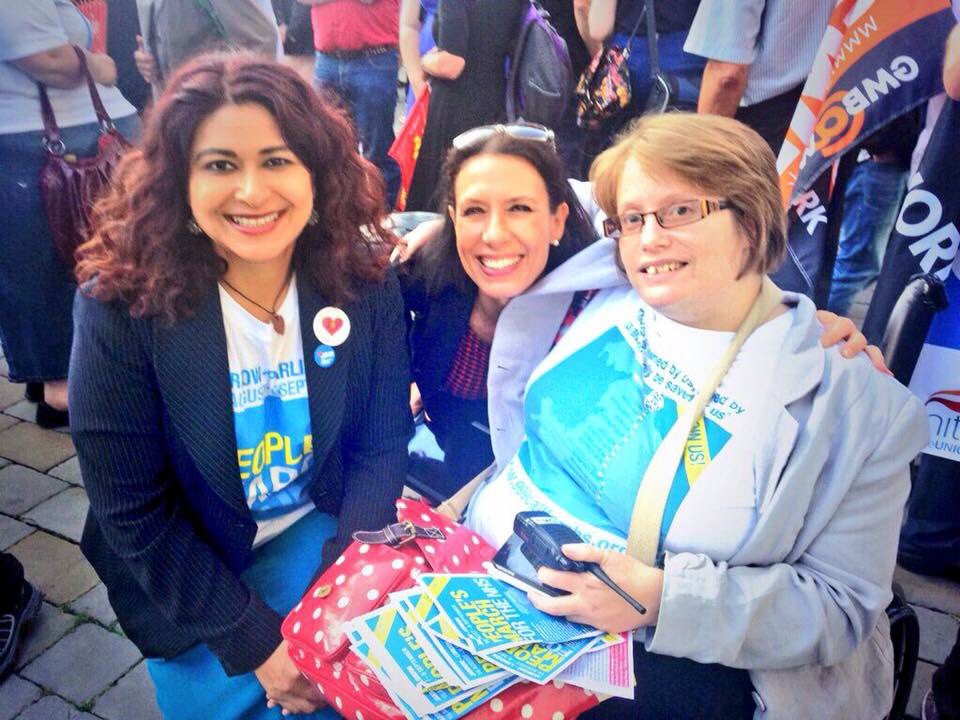cawalsh's tweet photo. Happy #WorldSpinaBifidaDay one of my proudest moments to date is doing the #nhsmarch in 2014 with #twitterbuddies #tsqgirls @DrAyshaRaza @Debbie_abrahams @Jos21Bell and many others. TY gang #anythingispossiblewithteamspiritxxx https://t.co/lFdmlZzMMc