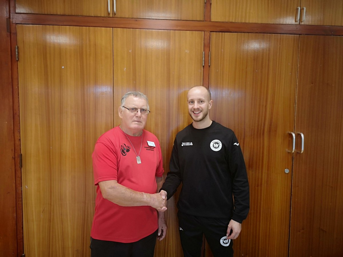 WilliamsMarArts's tweet image. Williams martial arts Ipswich pleased to announce, we have teamed up with @ParkinsonsUK in delivering boxing fitness sessions to help fight against the signs and symptoms of this terrible disease. content will be from the @HattonBoxing training regime @HitmanHatton in #suffolk