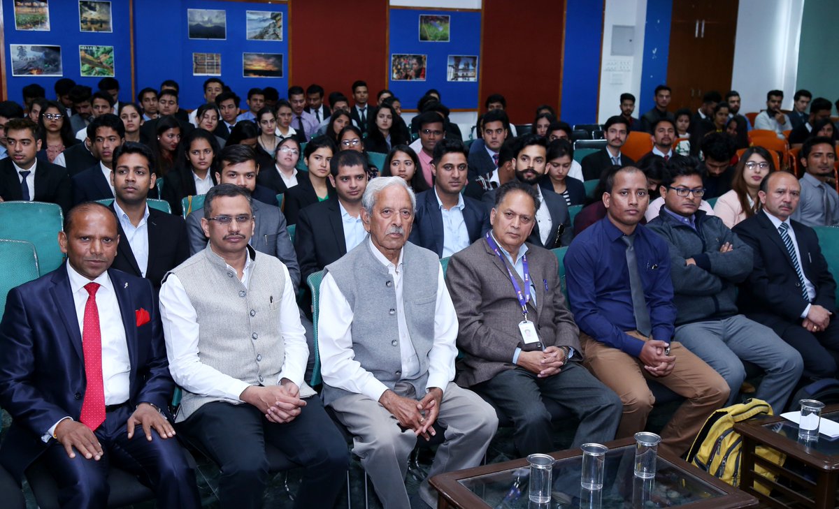 Shoolini University tweet media