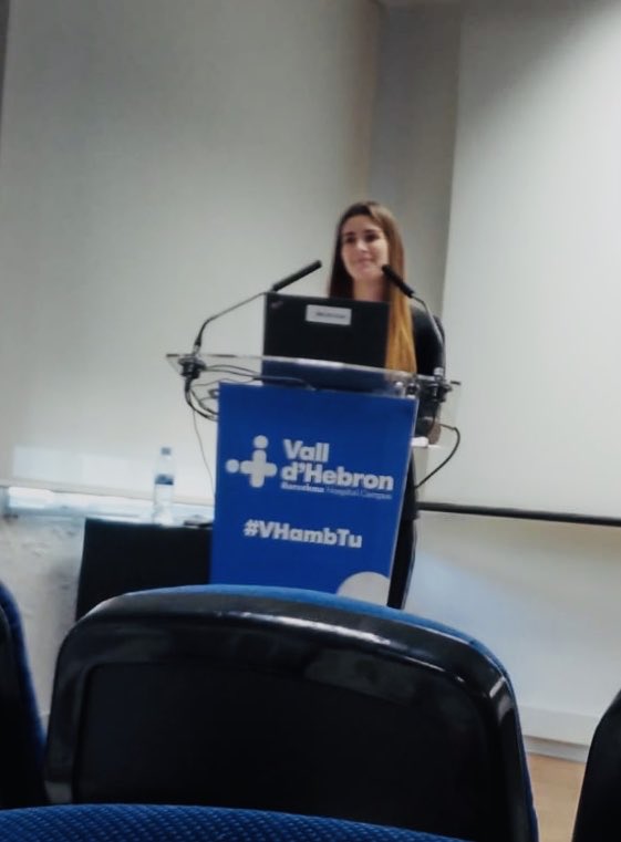 Gavalda_J's tweet photo. Jana Basas ja es la Dra. Basas. Enhorabona. Avui ha defes de forma brillant seva tesi doctoral feta al nostre Lab de Resistències Antibiòtiques del @VHIR_ @vallhebron #ProudofYou #Pedrera que es Realitat https://t.co/3Y9etYe3or