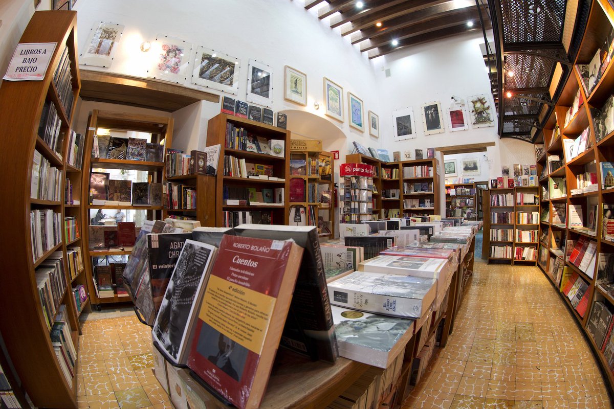 FundacionAHHO's tweet photo. 🎉🎉🎉🎉🎉🎉
Hoy la @LibreriaGP festeja su 19 Aniversario.
Muchos años más para la Librería, muchos años más para todos los amantes de los libros y muchos años más para vivir mil vidas a través de la lectura. https://t.co/T1MoMIUlyV