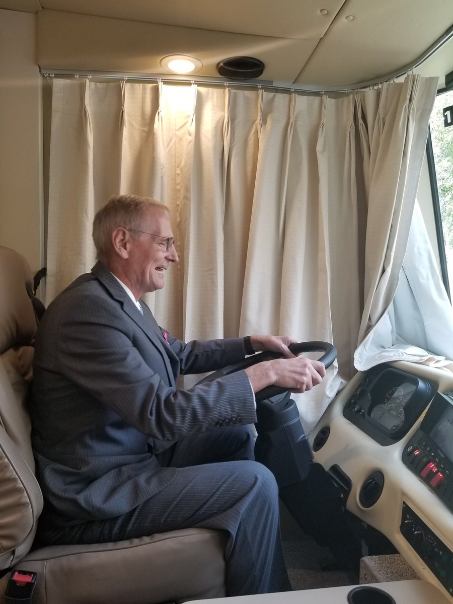 UC Health Mobile Mammography new van!  #takecareofyou  We found a driver <a href="/uc_health/">UC Health</a> #needtoseeyourCDL