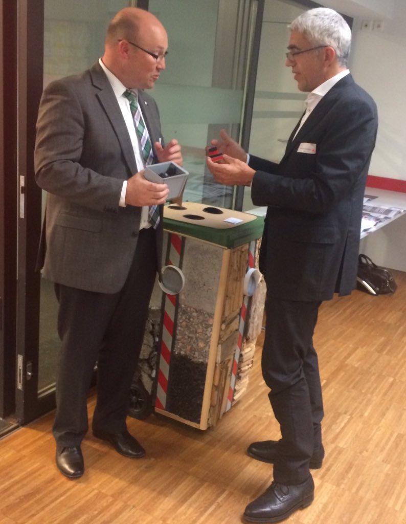 goessnitzerandr's tweet photo. Baustofferecycling live @ #rfch18 mit #arv @bafuCH @WRFSwitzerland https://t.co/2TWBejwzKr