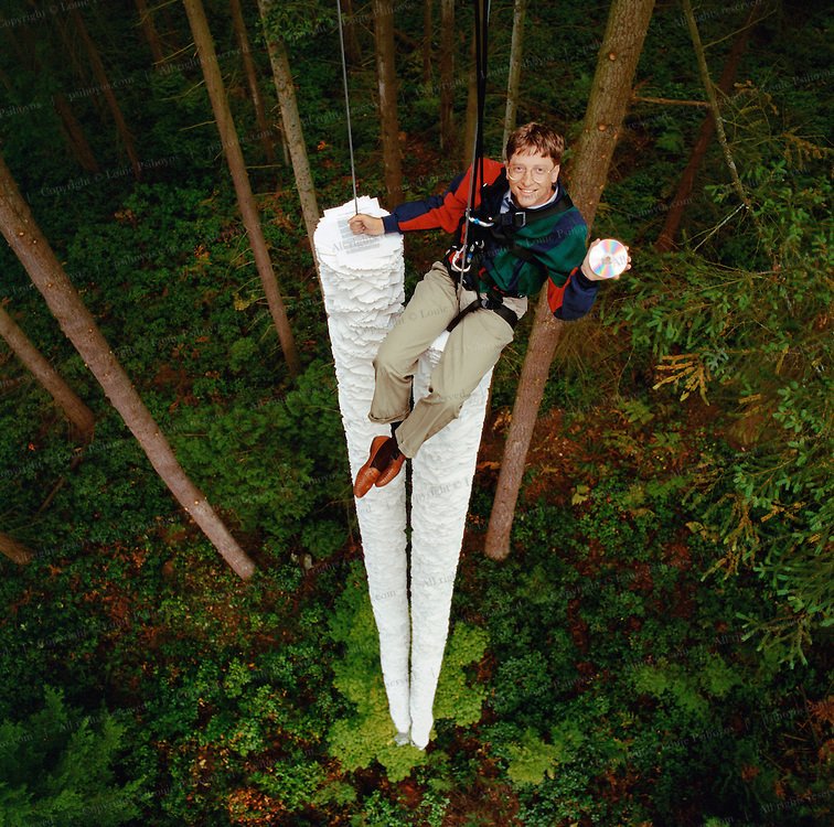 Happy birthday to Microsoft co-founder Bill Gates, pictured here showing that a single CD-ROM could hold enough information for 330,000 pieces of paper.