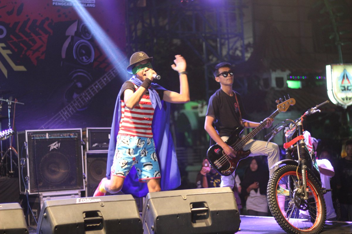 SUPER STRUM tweet media