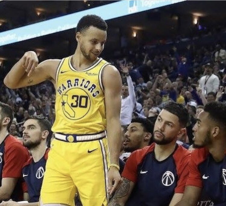 NBABlog3's tweet image. Straight og....rivers too scared to look up #savage #warriors #nba #chef #curry #og #goat #wizards #goodgame #three #11