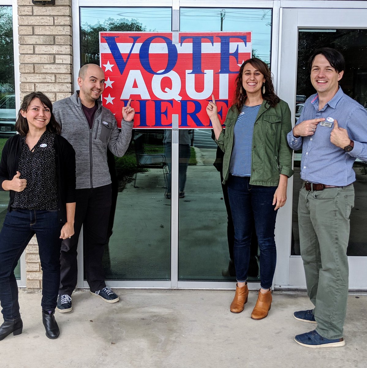 We're hosting an early voting location today. 

Come swing by the lobby, vote, and then head upstairs to Vessel for free Coworking today.

(psst we have donuts too!)

#EarlyVotingTX #Election2018 #coworking