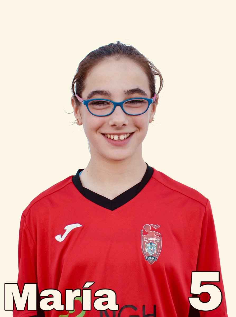 FCAFeminas's tweet photo. |PRESENTACIÓN|
Ruth no venía sola, traía a su compañera de viaje. Juventud para las bandas, una luchadora con ambición que tiene las cosas muy claras. Viene de Villasequilla pero un trocito de su corazón ya es rojinegro...
¡Bienvenida, María! ❤️🖤 #FCAF #FutFem https://t.co/85iM2yES9A