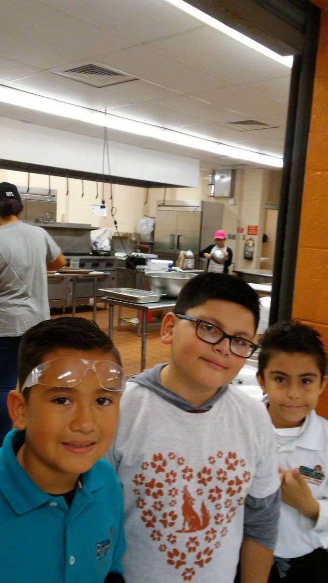 PRodriguez_BES's tweet photo. JPB WIN in Culinary Arts class at SHS. https://t.co/Y0fIExzNvv