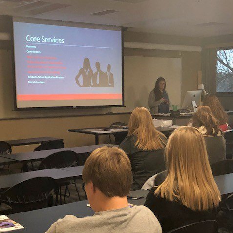 MSUMCDC's tweet photo. We always have such a great time presenting to FYE classes!

Thank you @meganmaeproulx for asking us to come in today. #MSUMCDC #Freshmen #CareerPrep https://t.co/MyXfwSYfQS