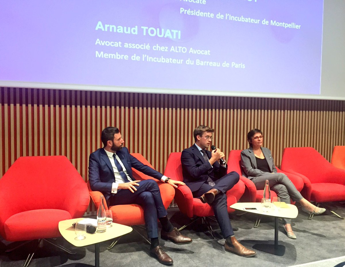 Avocats_Paris's tweet image. Table-ronde sur le thème  #crowdfounding et ICO, nouveaux modes de financement qui agitent la #legaltech avec @ArnaudTouati @cedricdubucq et @Melanieparnot. #NuitdesLegaltechs @parisbarincub