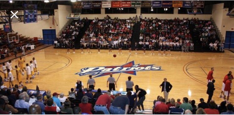 UpwardStarsCola's tweet photo. 6’4 2019 Daniel Finney @dfinn_20 picks up his second offer from Francis Marion— 5th player from Upward Stars Columbia with an offer! #PlayWithPurpose @_CoachSav https://t.co/3MhqEH8TnU