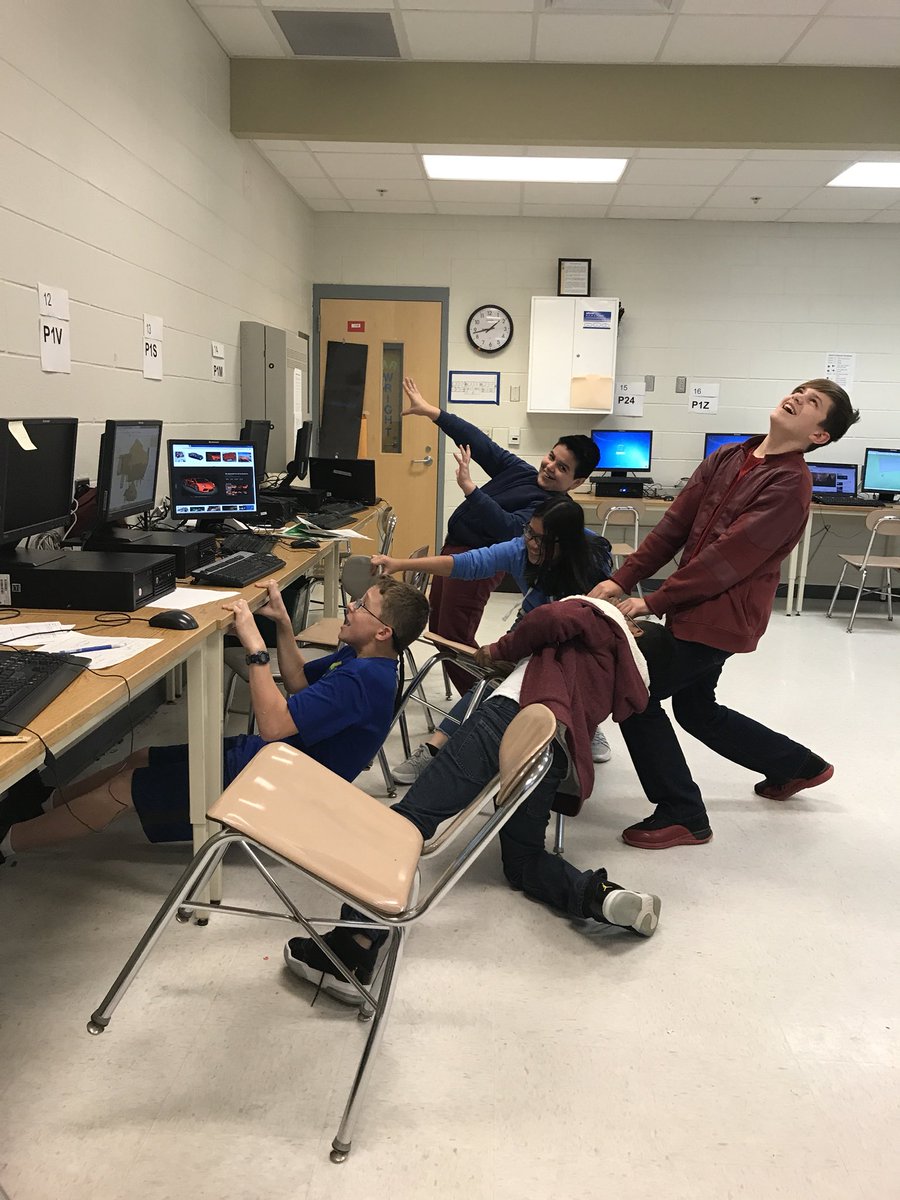 MrWolfTech's tweet image. Fun times making Sketchup floor plans... one student had a chair defy gravity leaning by itself so we had to do a picture to memorialize the moment! #leaningToLearnlol