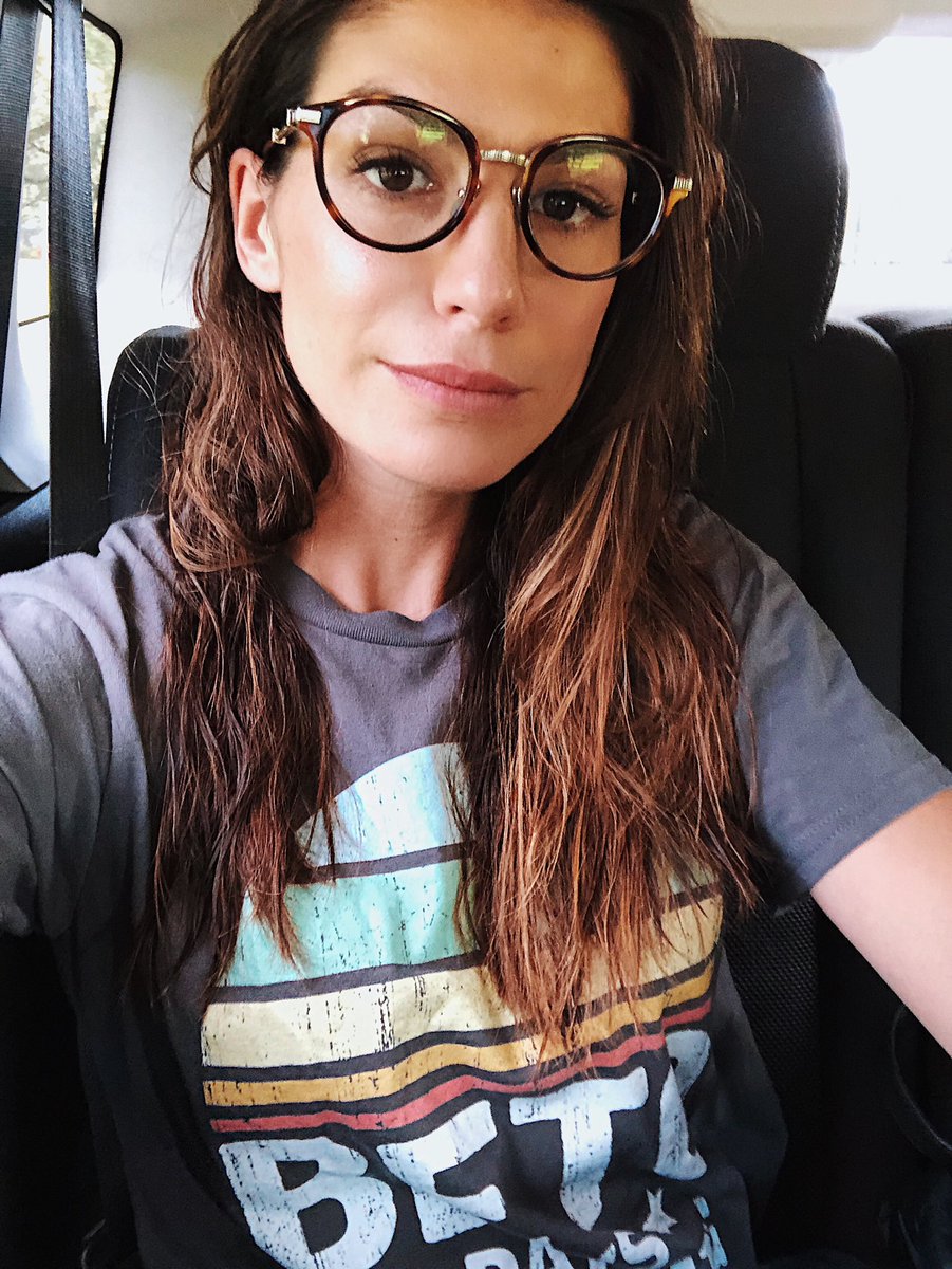Genevieve Padalecki On Twitter Flew In Early This Am After Lunch