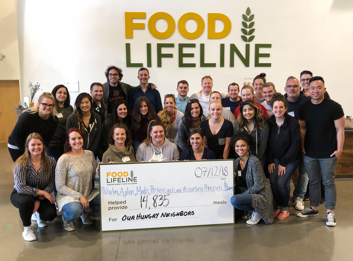 PL_Bellevue's tweet photo. Reminiscing on our last company #volunteer day at @FoodLifeline. Did you know that over 1/3 of all food produced globally goes to waste? #foodwaste #TakeAction https://t.co/vwOmwgYWag