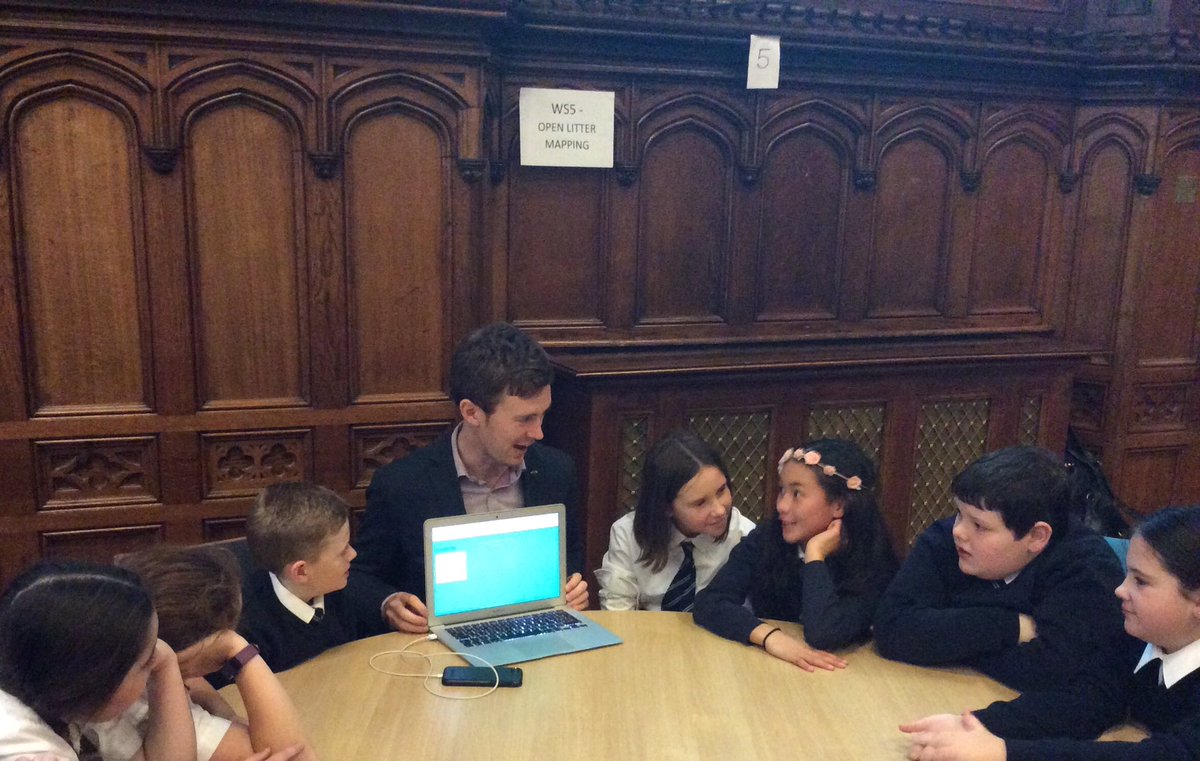 sttheresasglebe's tweet image. Year7 @sttheresasglebe attending City2sea at the Guildhall in Derry. Workshops @STEMAware @loughsagency promoting the importance of looking after litter in the environment #practicalworkshops #freshandmotivating