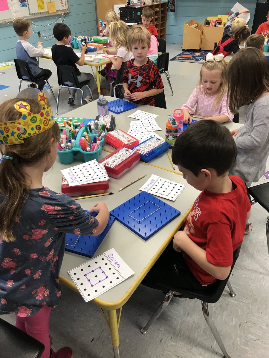 Thanks @MrsJensenclass for bringing us awesome shape centers today! Hands-on math is so much fun!!! <a href="/prairie512/">Prairie Elementary</a> <a href="/kris10shipp/">Kristen Jones</a>