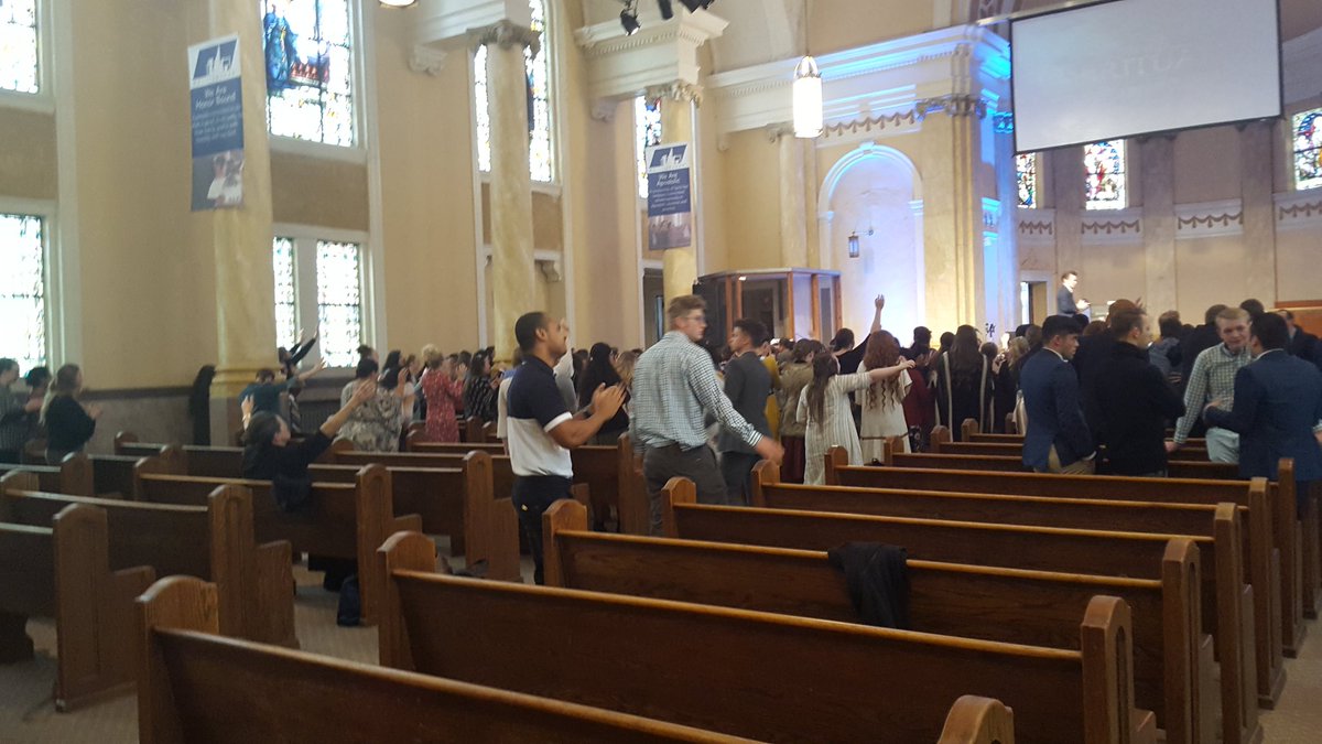 RevMikeMitchell's tweet image. Thank God for the opportunity to cast vision to the students at Urshan Graduate school : BTB,  is more than a ministry, it's our responsibility to evangelize our Community. 
" your Destined for greater"