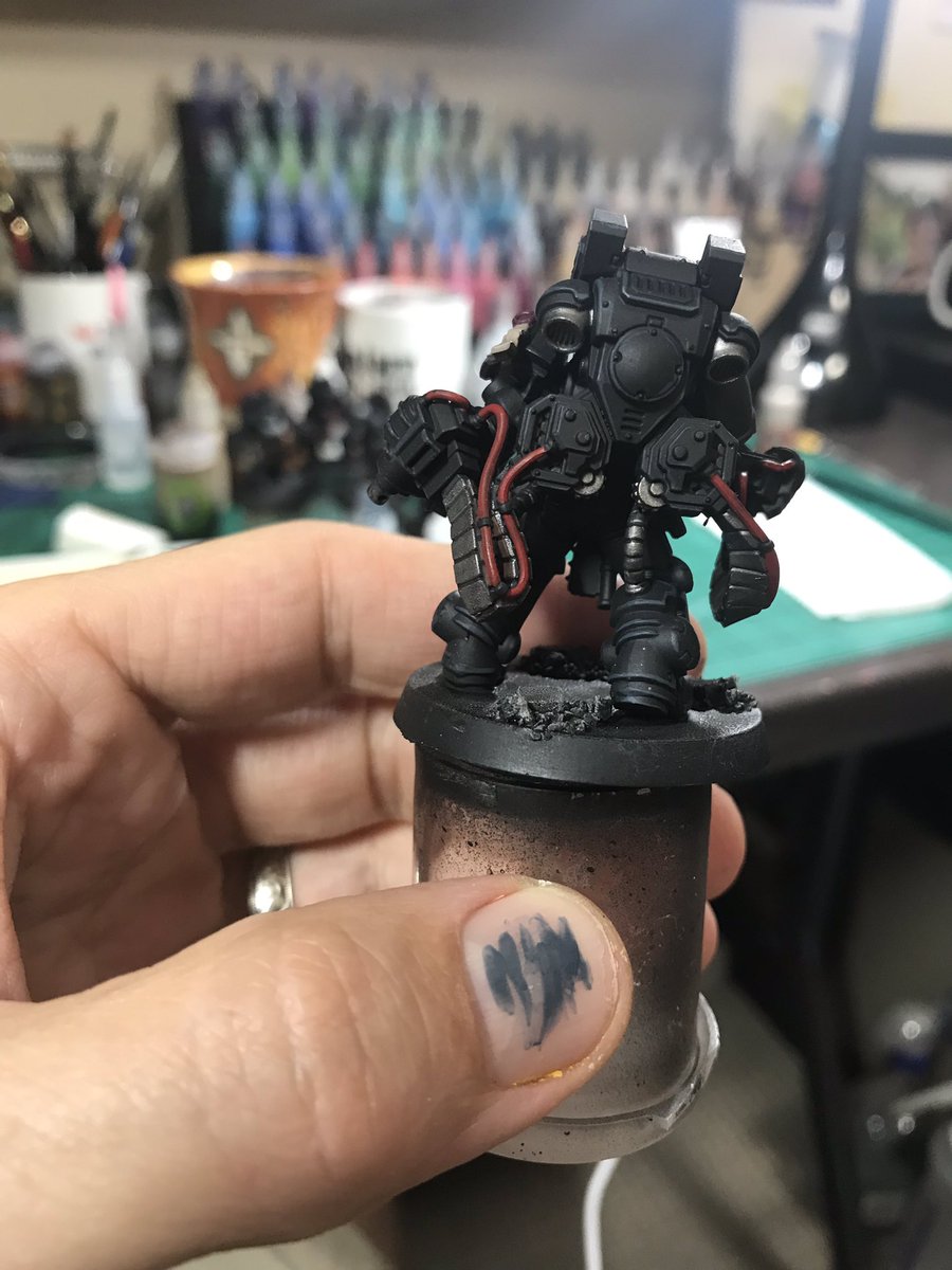 smooth_blend's tweet photo. I’m am kicked back and relaxing while I edge highlight six of these #ravenguard #aggressors for #warhammer40k   **check out my giveaway on all my social media**.  #paintingminiatures #PaintingWarhammer https://t.co/QdBqJhmF1o