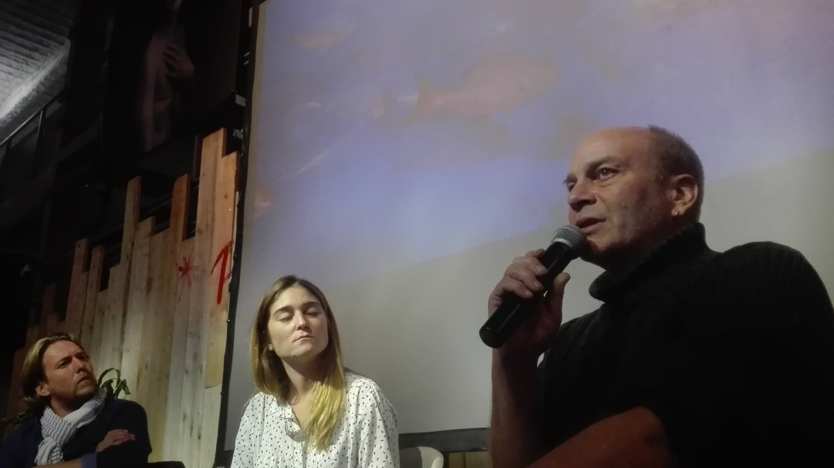 Au <a href="/LeConsulatParis/">Le Consulat</a>, @MarineCalmet de <a href="/naturerights/">Nature Rights</a> rappelle que protection de l'environnement rime avec démocratie ! Or, en Guyane, les consultations n'ont soit pas été organisées, soit pas été respectées. Non aux forages offshore! #justiceclimatique