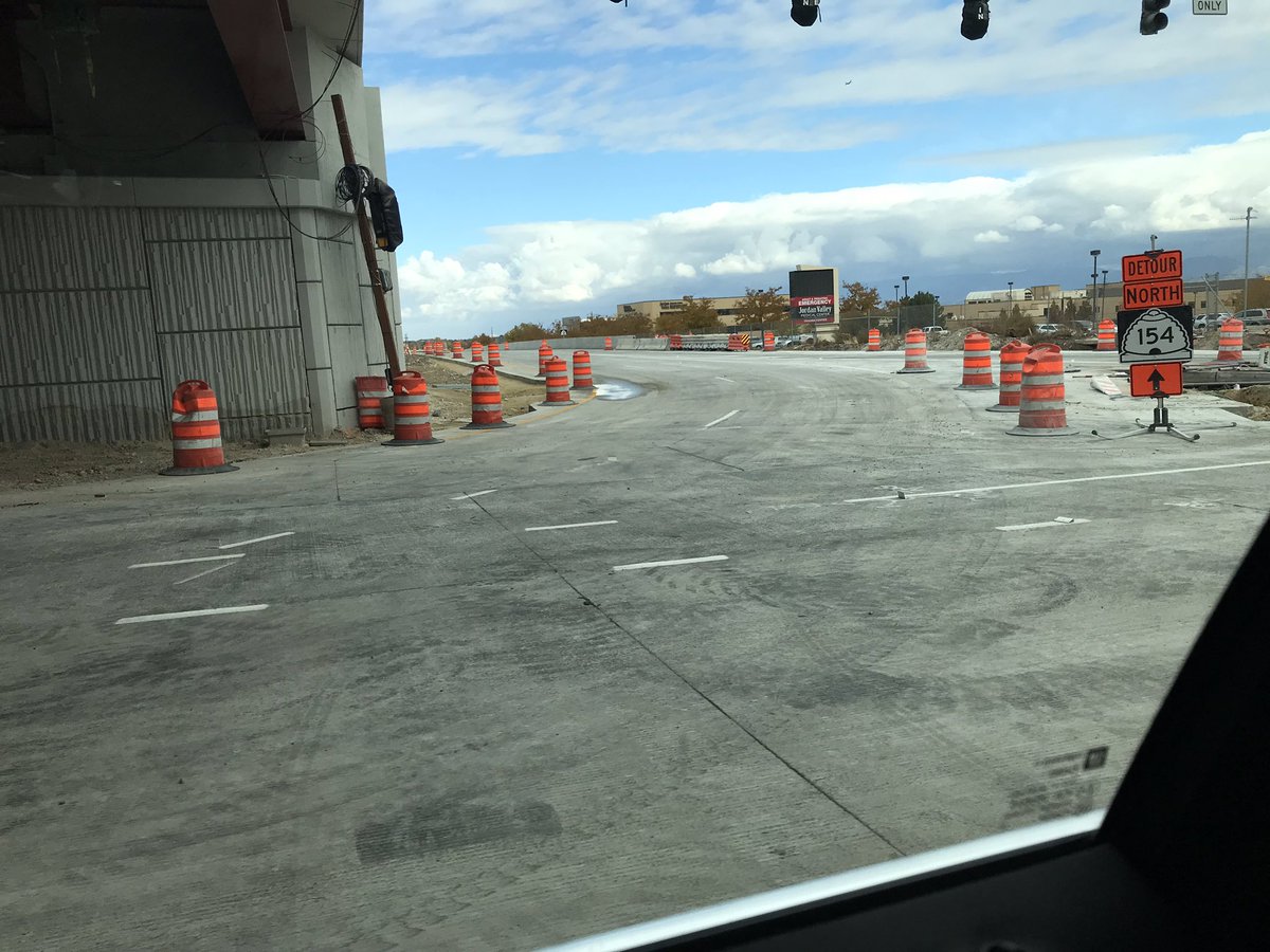 SLCScanner's tweet image. As of today 9000 S. Bangerter Hwy On ramps North/South are #FinallyOpen #TimeToParty