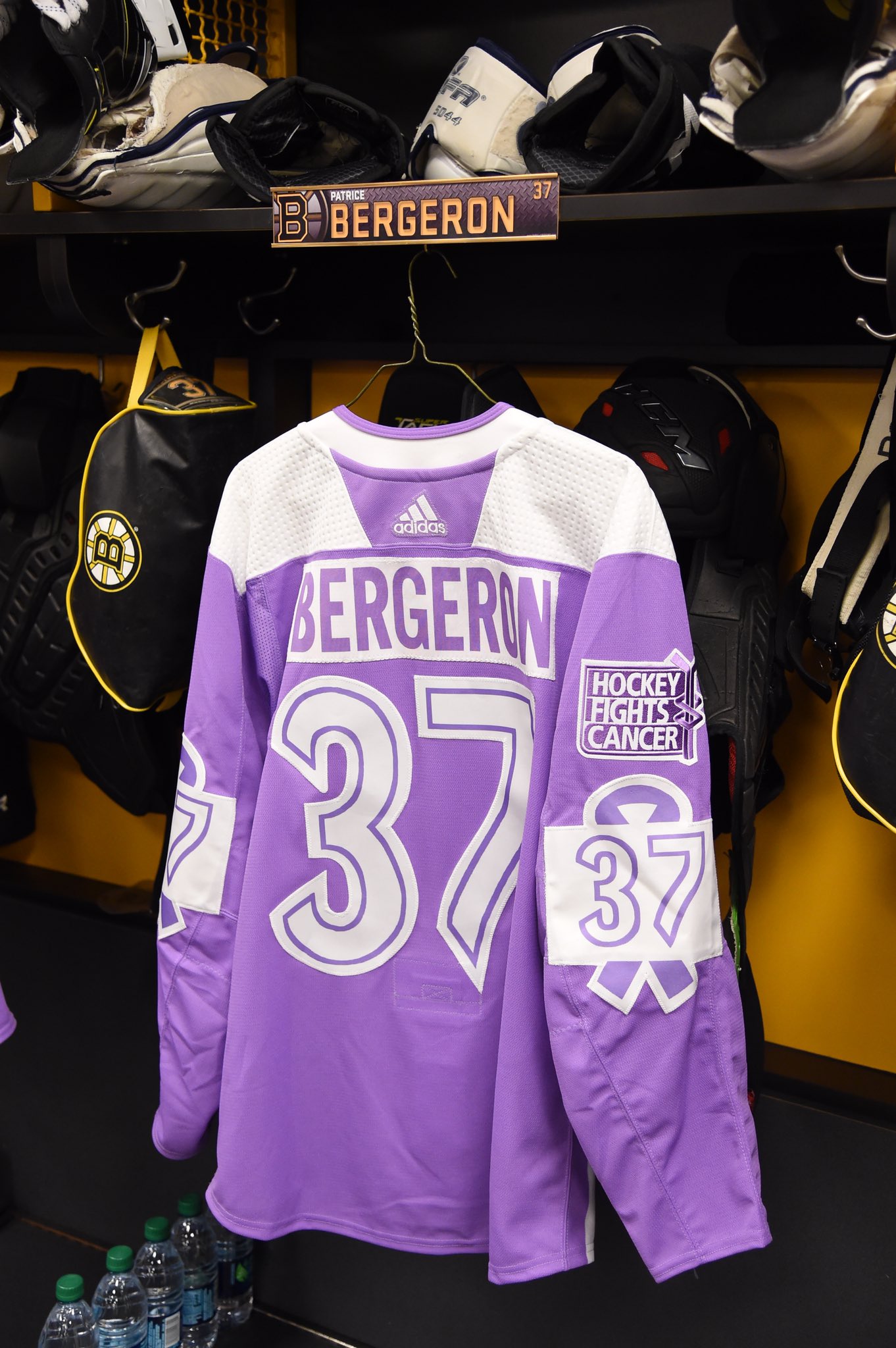 Boston Bruins on X: Another look at the lavender. #HockeyFightsCancer💜   / X