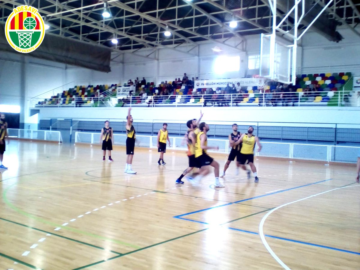 CDADESAVI's tweet photo. 1ª División Nacional
ADESAVI A 69 - 62 C.B. LA VILA
Victoria contra un rival durísimo , seguimos creciendo desde adentro con nuestras armas, sabiendo que no nos sobra nada.
Felicidades EQUIPO ha seguir trabajando.

[Y el Senior Masculino B quedó: Adesavi 59 - 53 Teixereta de Ibi] https://t.co/zhSTwDVtnA