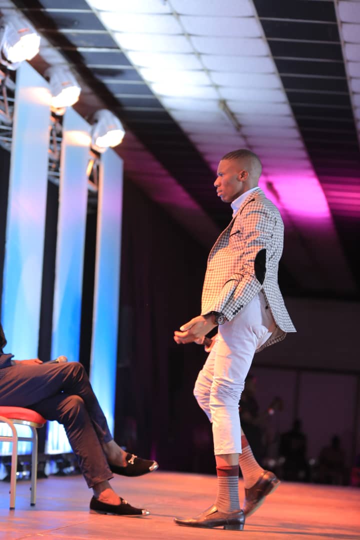 kalelacomedian's tweet photo. Helping my comrade @danielzzsaymore in one of the jokes @ComedyStoreUG a few minutes back. Here are the highlights for those who have not made it to UMA. https://t.co/M3RbL9GitS