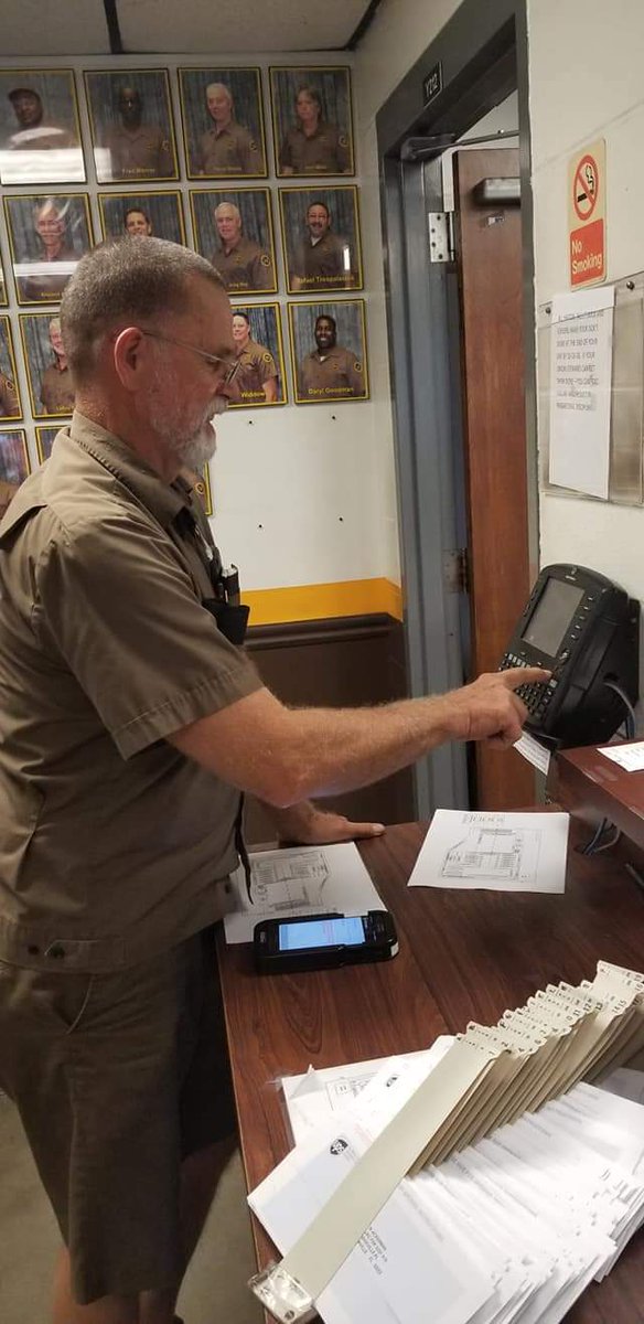 Jerrold "River Rat" Haddock clocking out 1 last time.. 47 yrs service and 39 yrs safe driving...  That's over 13,000 days without a crash. HAPPY RETIREMENT.. #FloridaUPSers #COH