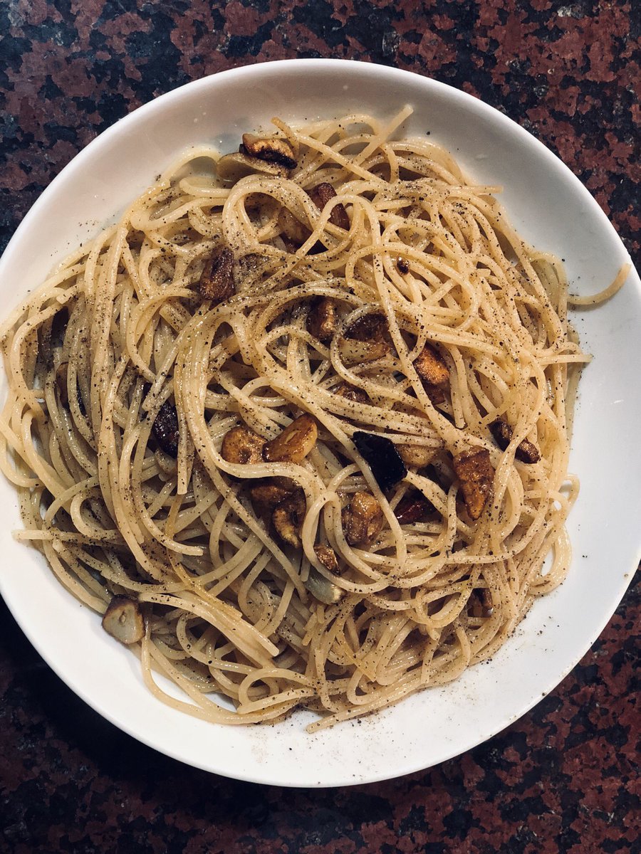 pcisneroscope's tweet photo. Toda la tarde hablando de pasta en @LaTardeCOPE y claro al llegar a casa...☺️☺️☺️ por cierto son integrales!!! https://t.co/q7dKk01Jxh
