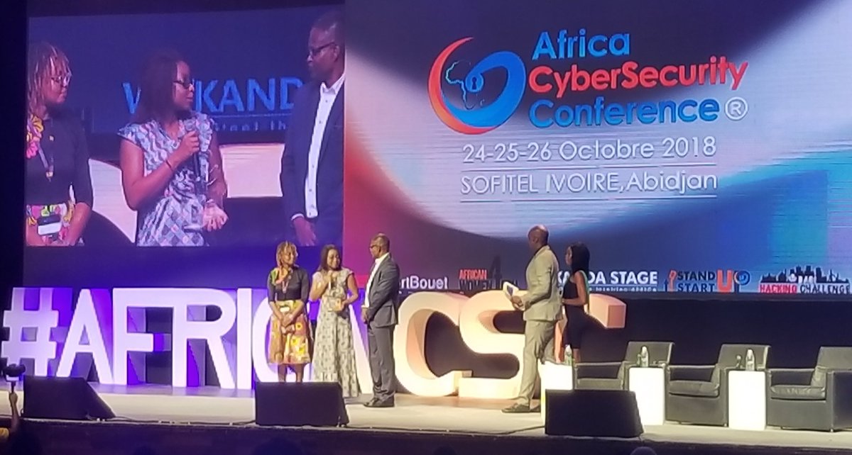 asinbenin's tweet photo. @AurelieASZ, Ministre de l'Economie Numérique et de la Communication  du Bénin a reçu un trophée à @AfricaCSC pour son implication au développement du #digital en Afrique. 
@Benin_Numerique @gouvbenin @PresidenceBenin @assibenin @wasexo @Djalil_Assouma 
#AfricaCSC #Afro4Tech https://t.co/eFxPCxgzi5