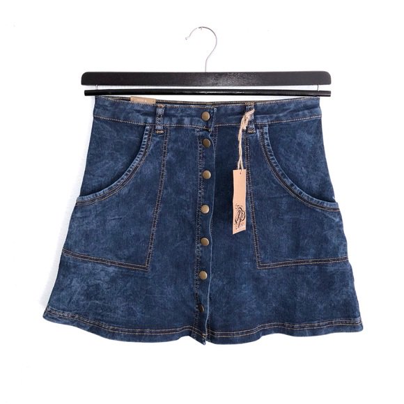 stillnesia's tweet image. So good I had to share! Check out all the items I'm loving on @Poshmarkapp #poshmark #fashion #style #shopmycloset #lizclaiborne #angelpremium #vincecamuto: bnc.lt/focc/PMLqVynijR