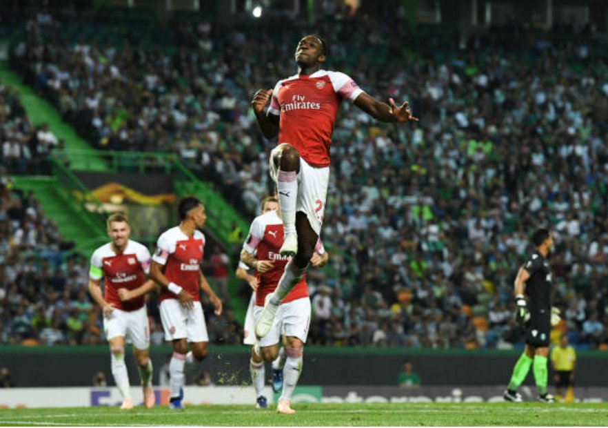 Welbeck celebra su gol en Lisboa.