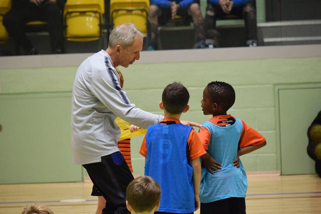 HuishTigersFC's tweet photo. #Throwback to Saturday when our Under 8s were lucky enough to work with @FA on their @england DNA project 🐯⚽️🧡🖤 #TigersFamily #Football #GrassrootsFootball #Grassroots #Taunton #Somerset #FoundationDNA https://t.co/bloFqBhDgO